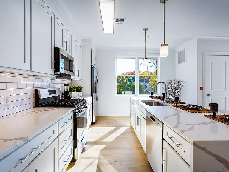 The Westwood at Long Branch — Photo 14