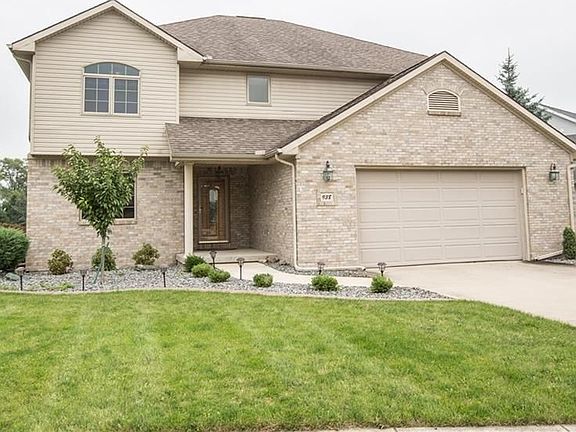 5th image of 938 Hunter Ct