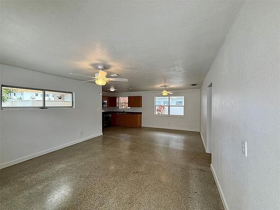5th image of 1441 Miami Rd APT 1