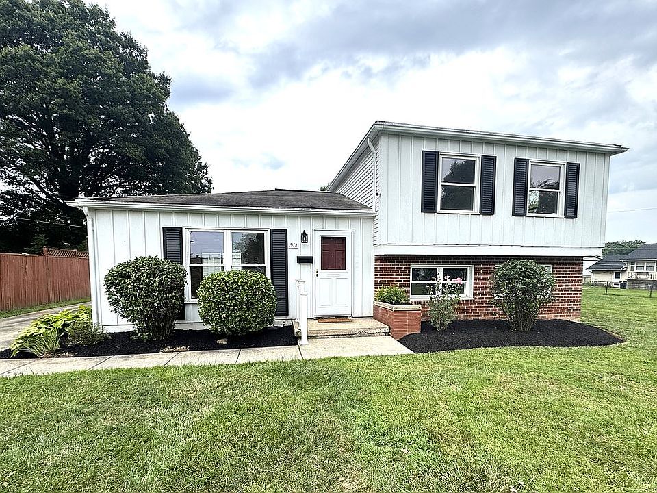 1st image of 1901 Cherry Pl