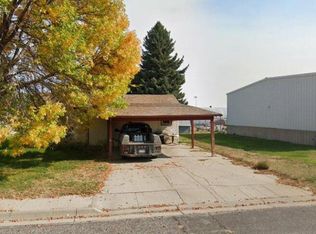 521 Freimuth Ave, Lingle, WY 82223