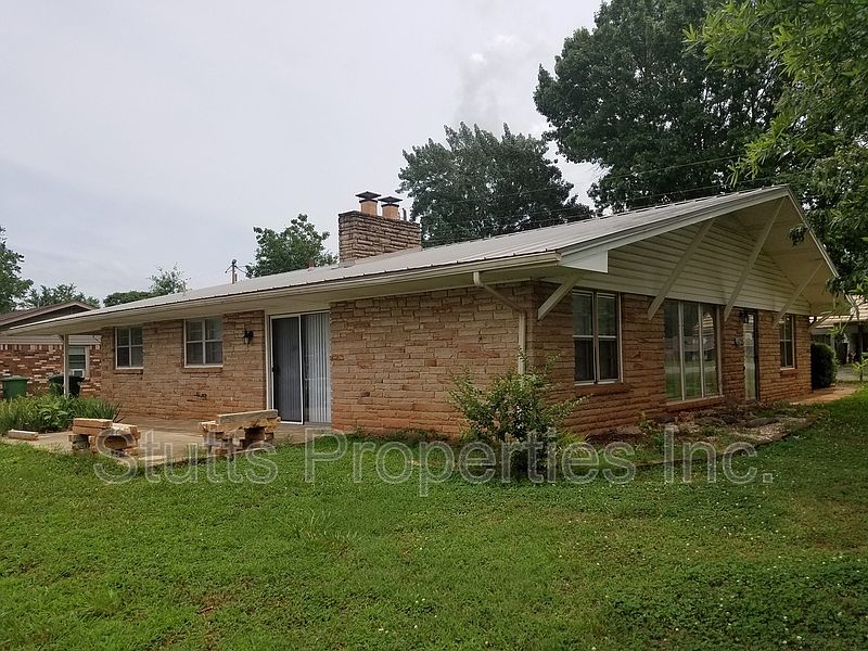 1st image of 1511 Harding Ave