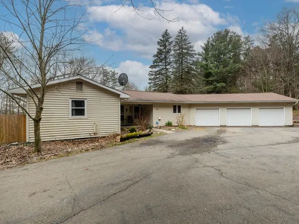 656 Moss Hill Rd, Horseheads, NY 14845
