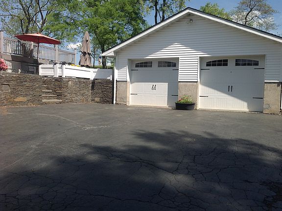 Extra large 2 car garage