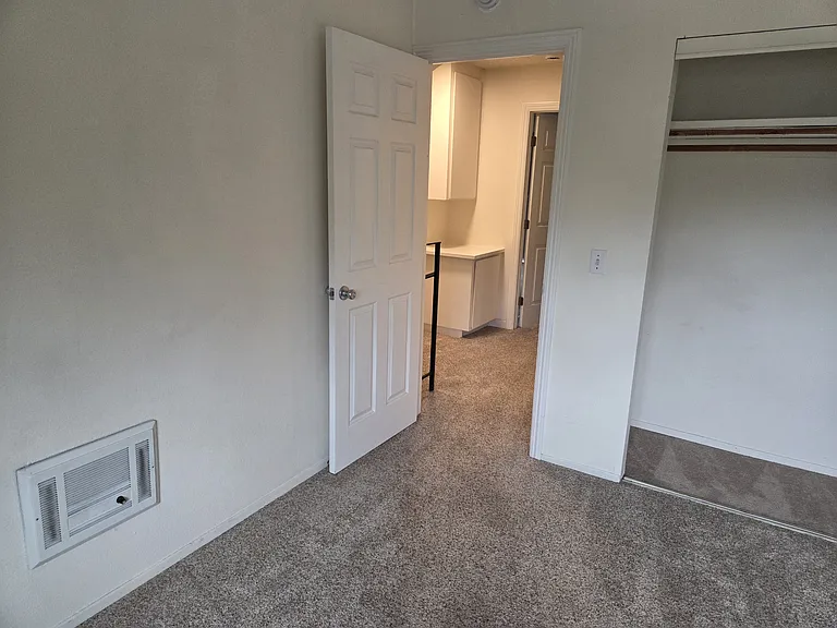601 Racquet Club Cir — Photo 34