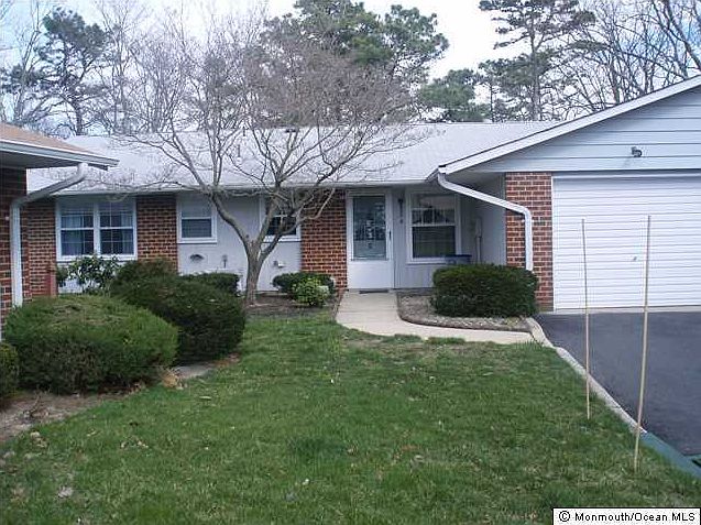 1st image of 902 Dumbarton Drive #B