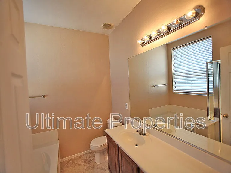 17572 W Lundberg St — Photo 13