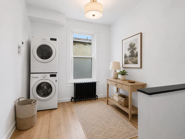 826 N Plum St — Photo 4