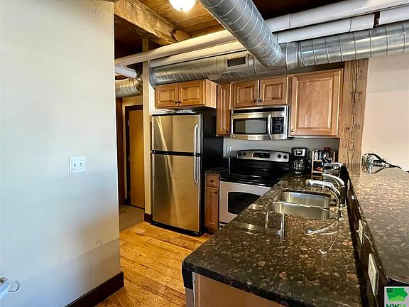 3rd image of 302 Jones St Suite 410