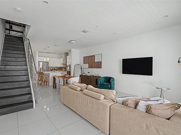 4th image of 10260 NW 63rd Ter APT 213