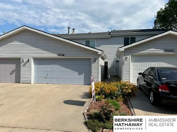 1708 Granada Ln, Lincoln, NE 68528
