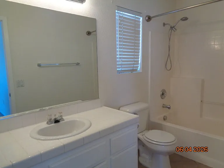 2045 W Avenue J #7 — Photo 18