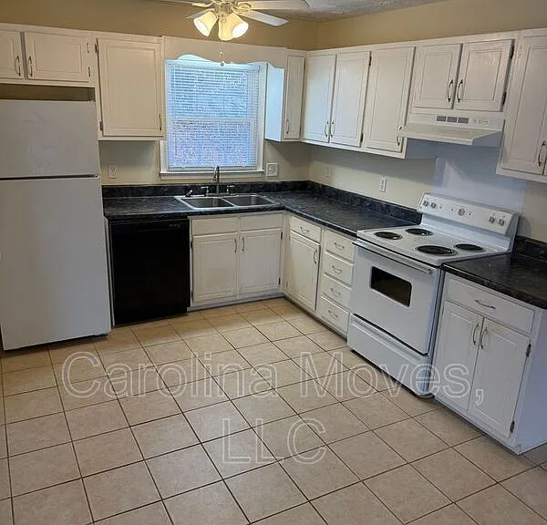 11 Cooperfield Ave — Photo 9