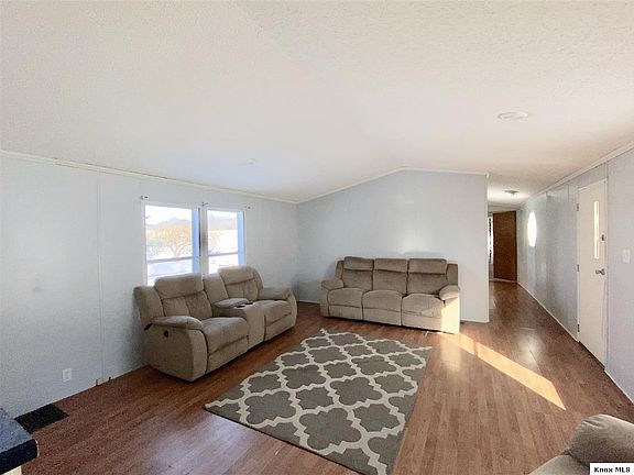 5th image of 16691 1/2 Wooster Rd