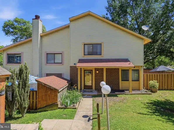 5691 Summer Oak Way, Burke, VA 22015