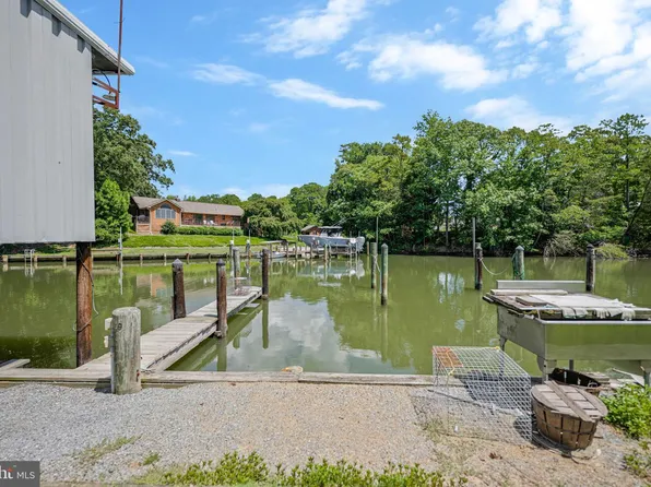 492 Twin Cove Ln, Solomons, MD 20688