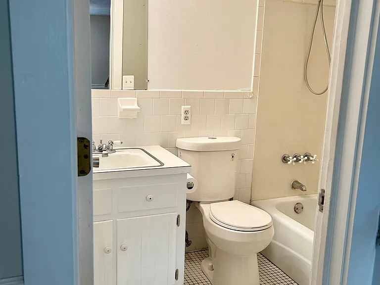 63 Schofield Rd #32 — Photo 6