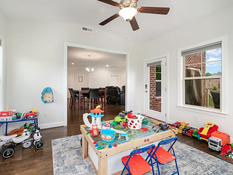 6006 Tanoak Ct — Photo 22