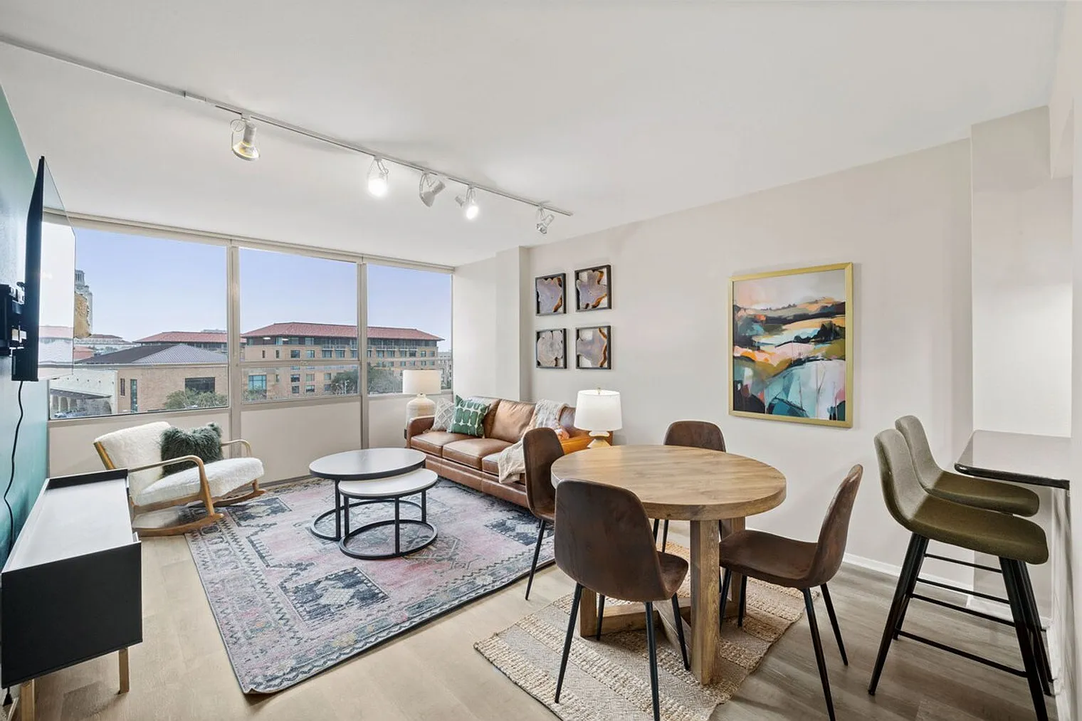 2 bed, 1.0 bath, $2,817 — Photo 4