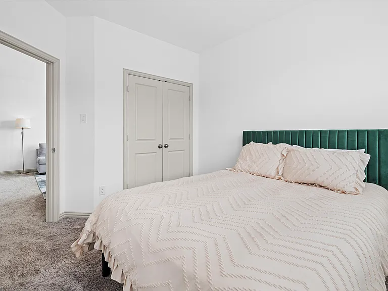 7053 Cedar Creek Dr — Photo 10