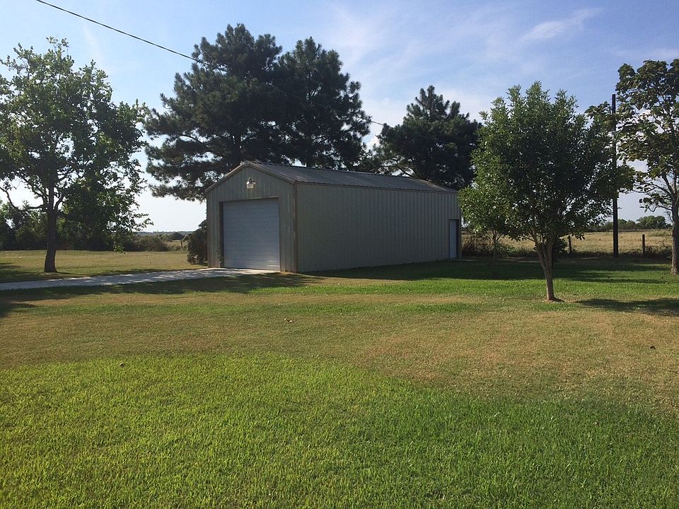 2nd image of 451 County Road 231
