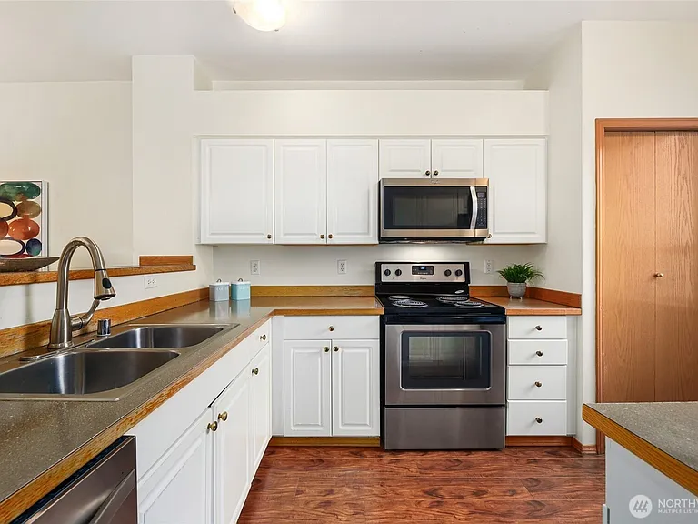 17827 80th Ave NE #A101 — Photo 12