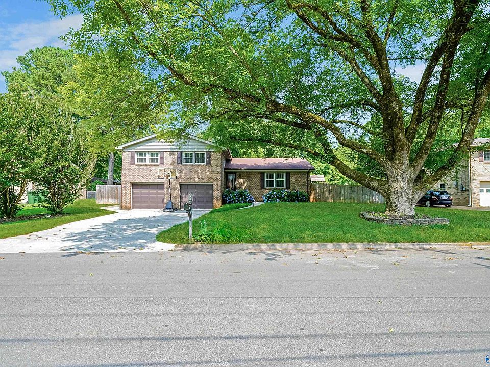 1st image of 316 Forrest Park Ct NW