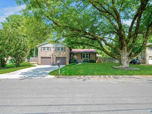 316 Forrest Park Ct NW, Huntsville, AL 35806