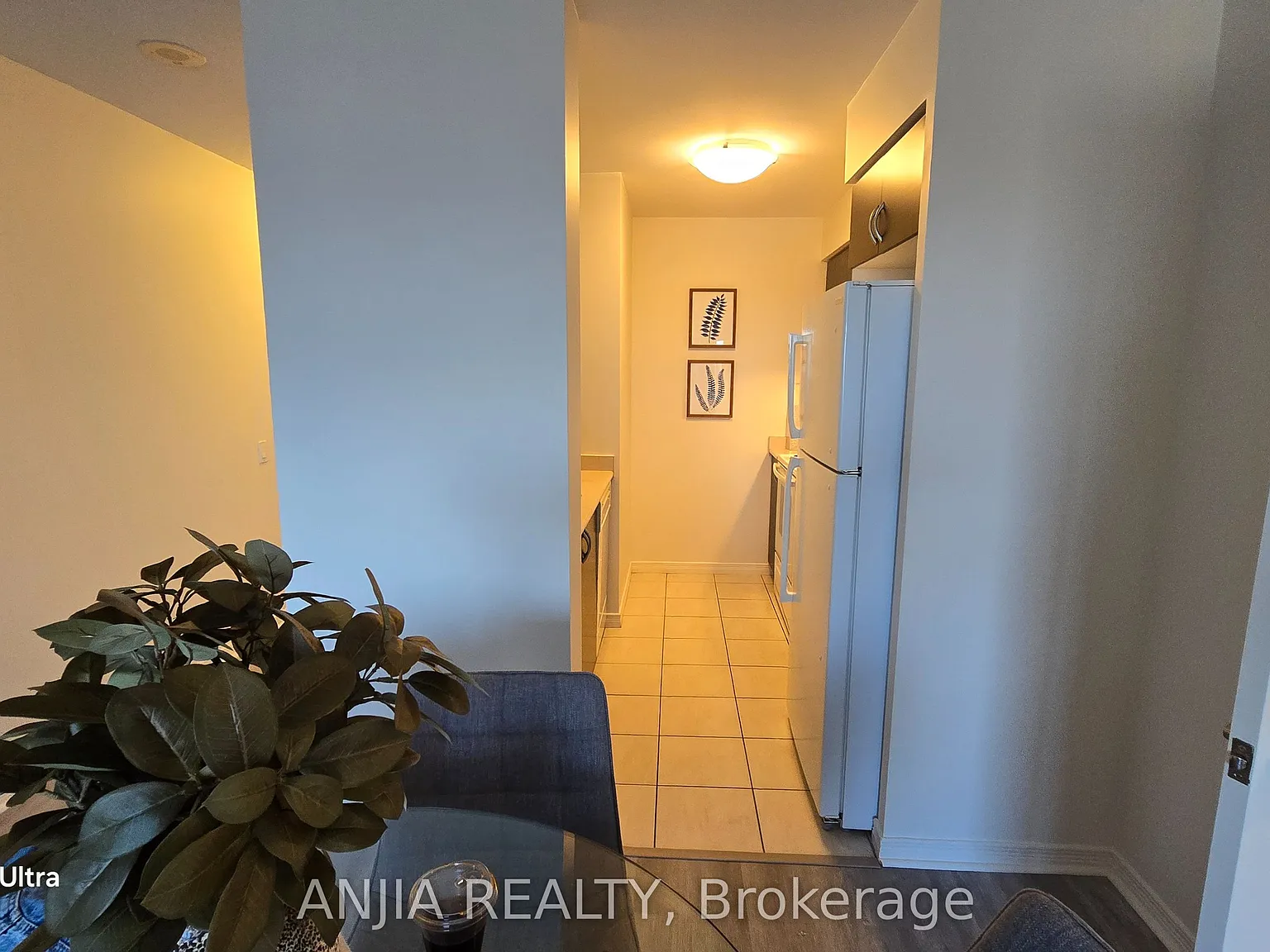 3 bed, $3,180 — Photo 4