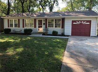 715 N Woodland Rd, Olathe, KS 66061