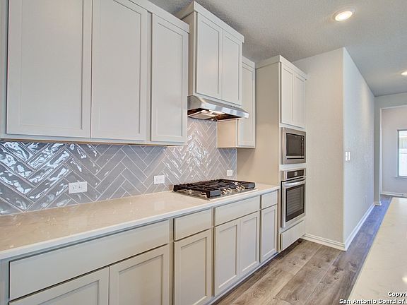 5th image of 2050 Chelsea Grove