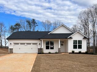 609 Circinae Rd, Campobello, SC 29322