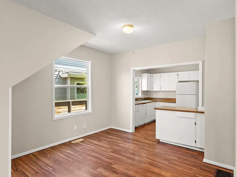 7110 SE Cora St — Photo 8
