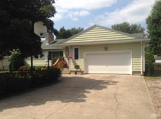 2016 Wayside Dr, Fort Wayne, IN 46818