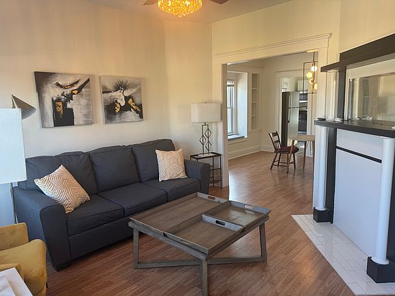 3rd image of 1371 W 69th St #1371