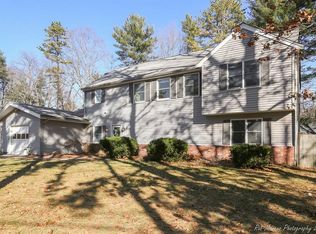 25 Howe St, Ipswich, MA 01938