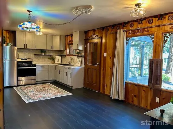 1274 Dedi Ave, South Lake Tahoe, CA 96150