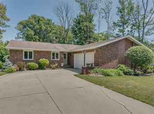 716 Woodland Dr, Kaukauna, WI 54130