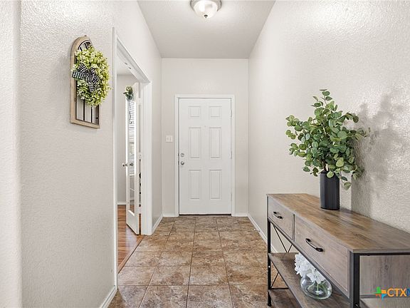 5th image of 1215 Cozy Creek Dr