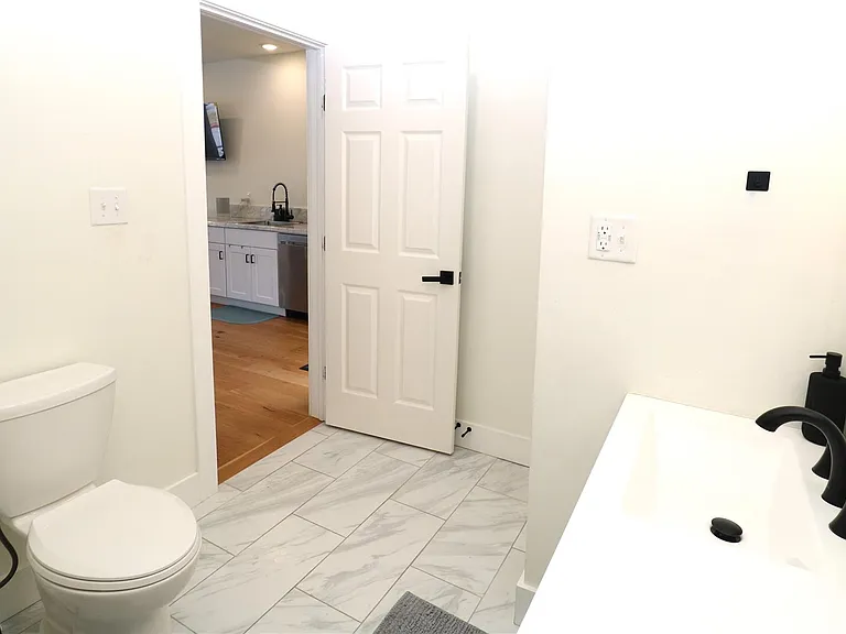 5506 Avenue Q 1/2 — Photo 19