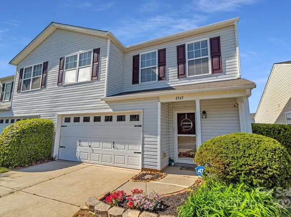 8545 Westhope St, Charlotte, NC 28216