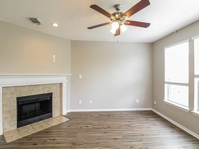 11305 Shoal Creek Dr — Photo 7