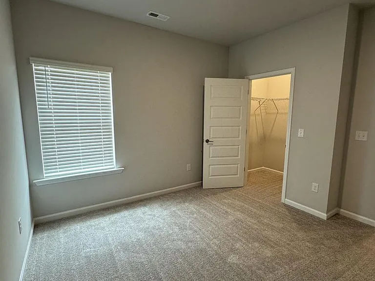 318 Cornstalk Cir — Photo 24