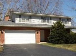 901 Garden Ave, Geneva, IL 60134