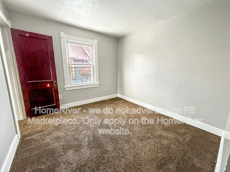 1014 Berdan Ave — Photo 6