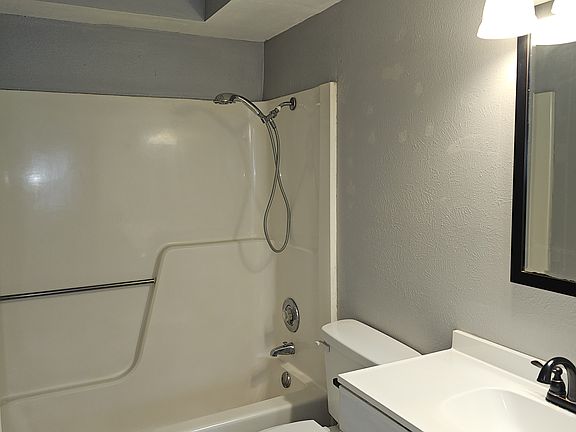 3rd image of 108 Love St #G3