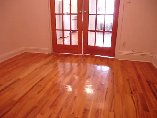 Rented by Glasser Realty LLC | media 9