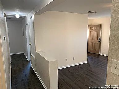 3rd image of 10122 Sungate Park