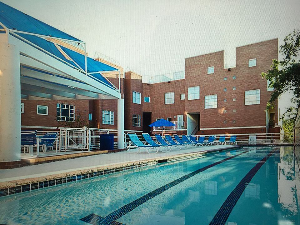 2nd image of 4004 Montrose Blvd APT 11C