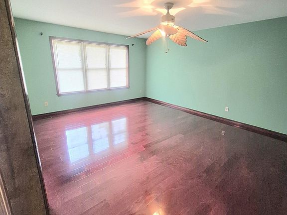 3rd image of 1001 W Washington Ave